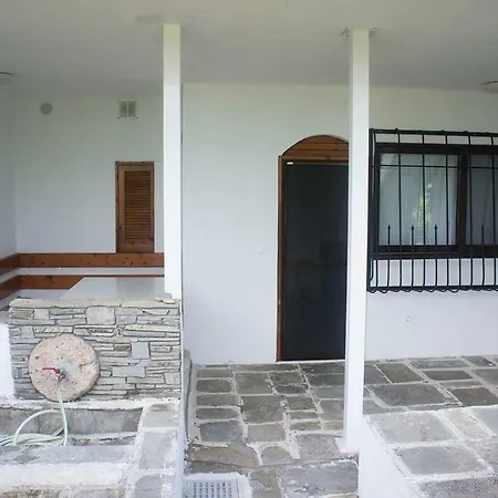 Possidi Aigaiopelagitika Ground Floor Beachside Apartment
